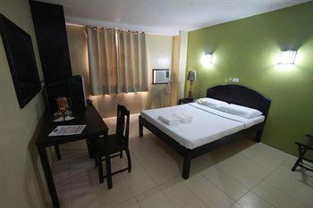 Sampaguita Suites Plaza Garcia Cebu Exteriör bild