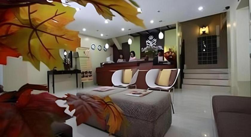 Sampaguita Suites Plaza Garcia Cebu Exteriör bild