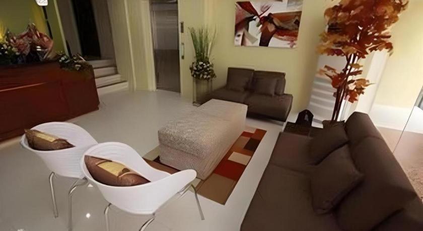 Sampaguita Suites Plaza Garcia Cebu Exteriör bild