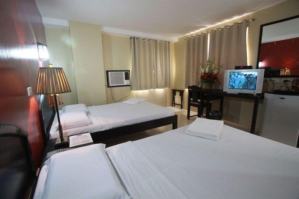 Sampaguita Suites Plaza Garcia Cebu Exteriör bild
